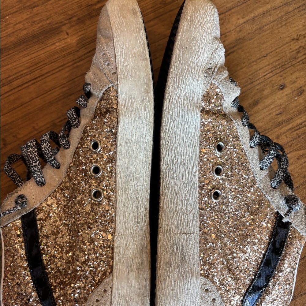 Golden Goose Mid Star Sneakers in Gold Glitter - Picture 4 of 8